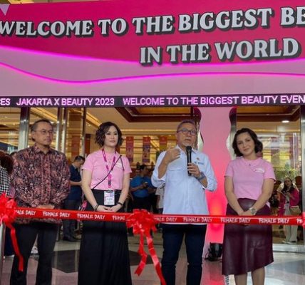 Mendag Resmi Buka Pameran Kecantikan Terbesar pada Global