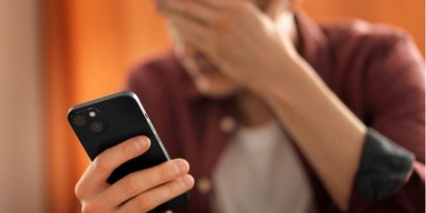 Waspada HP Android Dimata-matai, Begini Cara Mengeceknya